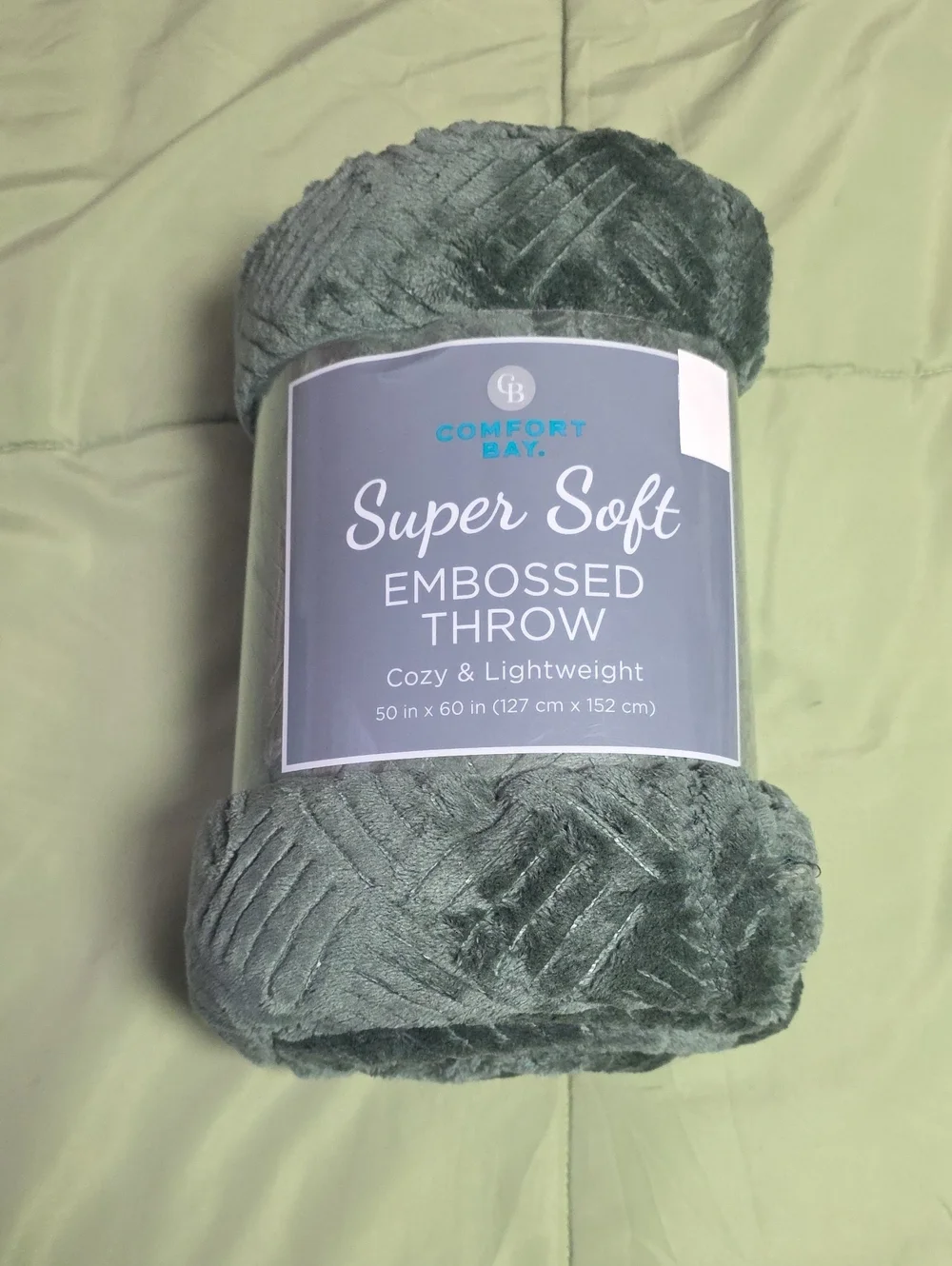 Comfort Bay Super Soft Embossed Throw - Sage